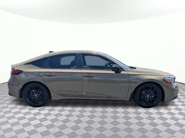Photo of 2025 Sand Dune Pearl Honda Civic