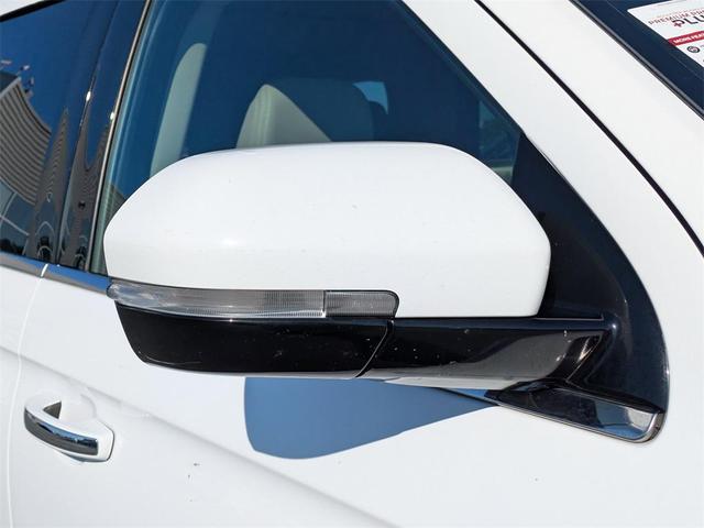 Photo of 2023 Oxford White Ford Expedition