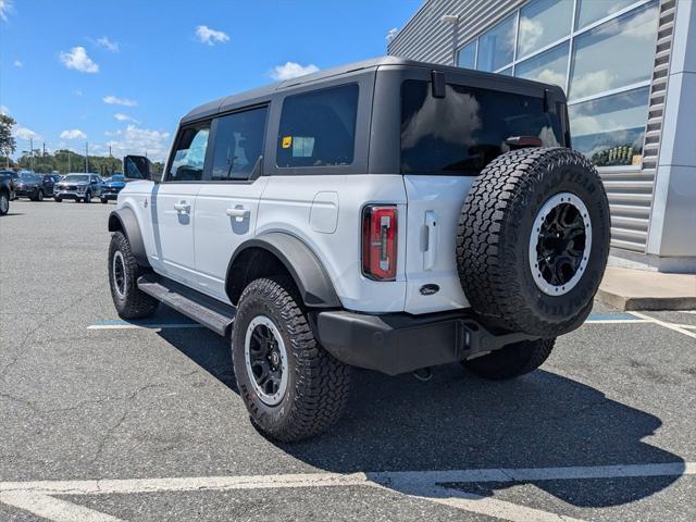 Photo of 2025 Oxford White Ford Bronco