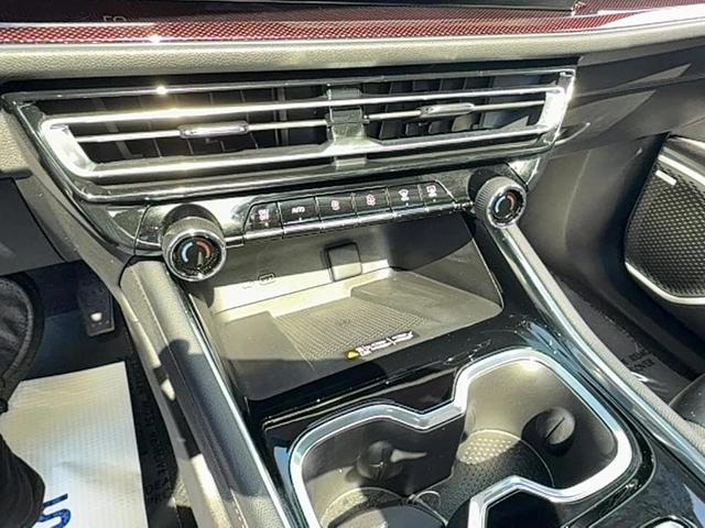 Photo of 2024 Gray Chevrolet Traverse