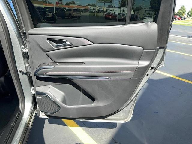 Photo of 2024 Gray Chevrolet Traverse