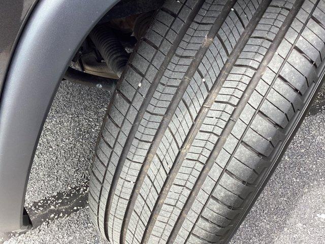 Photo of 2018 Granite Crystal Clearcoat Metallic Jeep Grand Cherokee