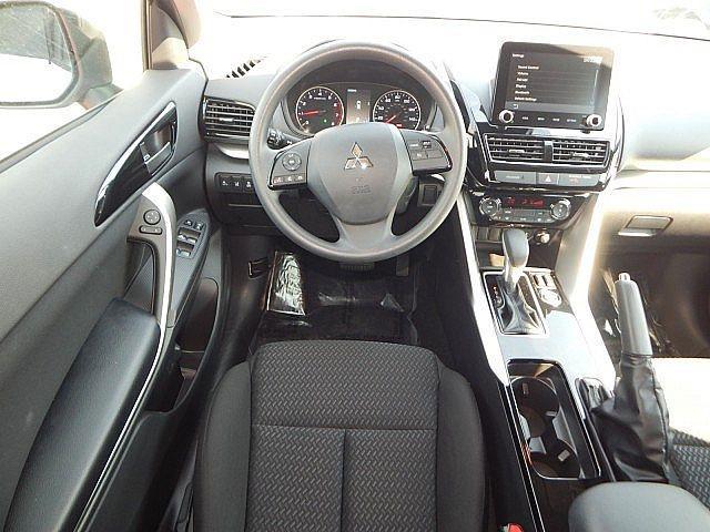 Photo of 2024 White Diamond Mitsubishi Eclipse Cross