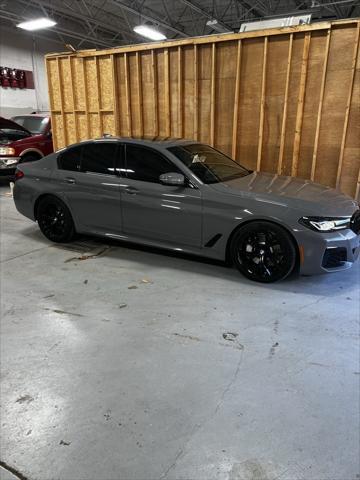 2022 BMW 530