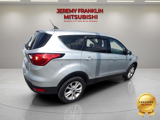 Photo of 2019 Ingot Silver Metallic Ford Escape