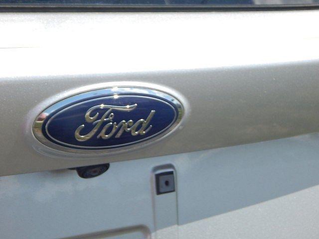 Photo of 2019 Ingot Silver Metallic Ford Escape