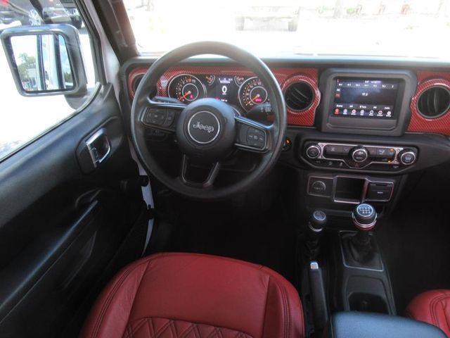 Photo of 2022 Bright White Clearcoat Jeep Gladiator
