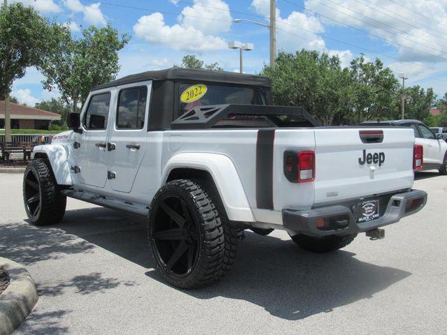 Photo of 2022 Bright White Clearcoat Jeep Gladiator