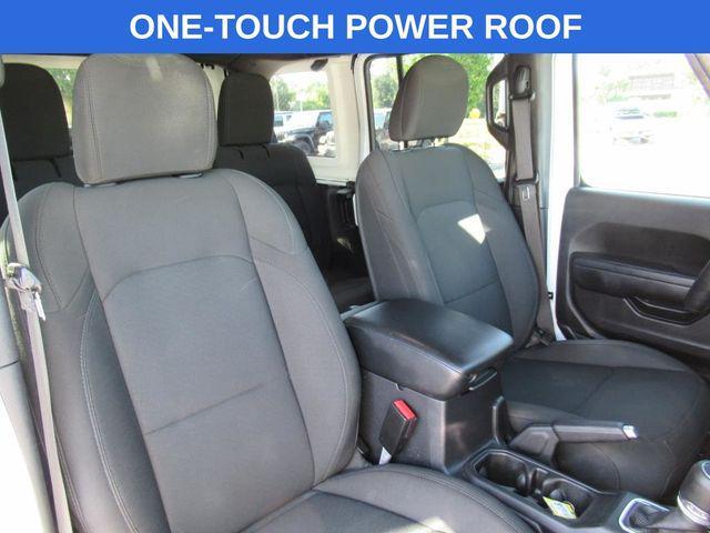 Photo of 2021 Bright White Clearcoat Jeep Wrangler Unlimited