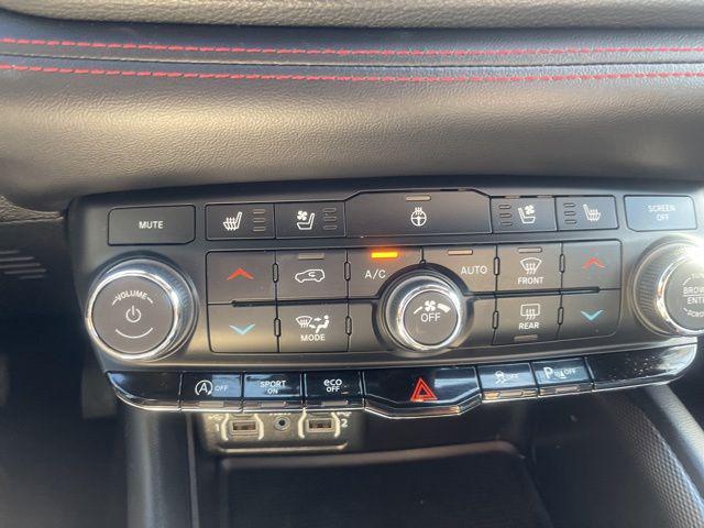 Photo of 2024 Octane Red Pearlcoat Dodge Durango