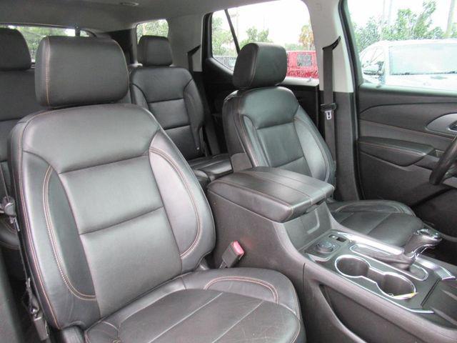 Photo of 2020 Summit White Chevrolet Traverse