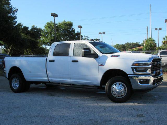 Photo of 2025 Bright White Clearcoat RAM 3500