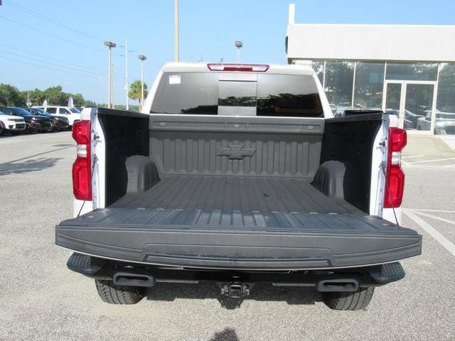 Photo of 2024 Iridescent Pearl Tricoat Chevrolet Silverado 1500