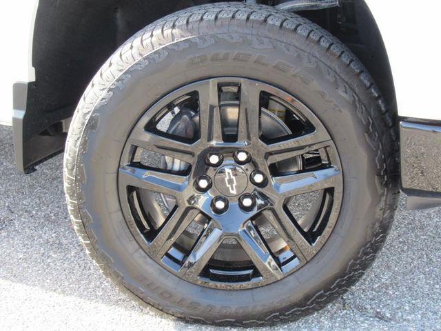 Photo of 2024 Iridescent Pearl Tricoat Chevrolet Silverado 1500
