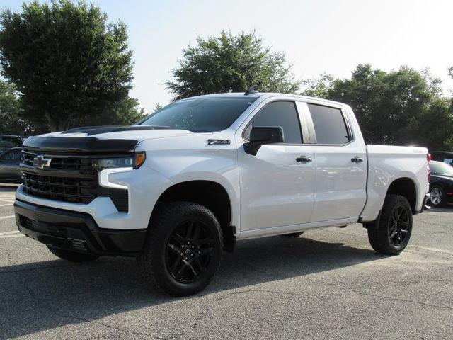 Photo of 2024 Iridescent Pearl Tricoat Chevrolet Silverado 1500