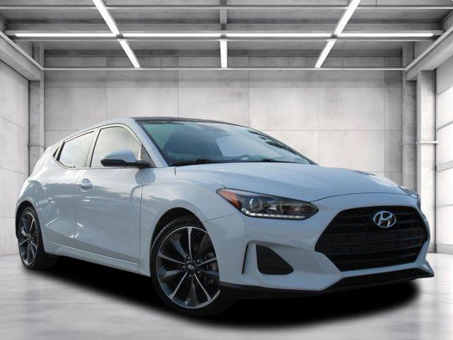 Photo of 2020 Chalk White Hyundai Veloster