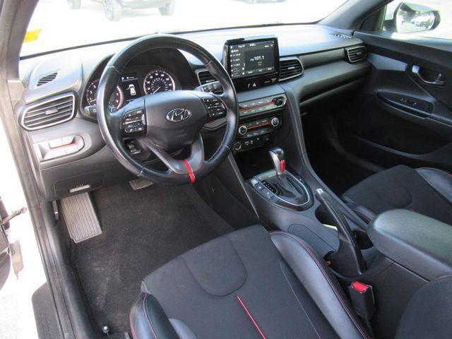 Photo of 2020 Chalk White Hyundai Veloster