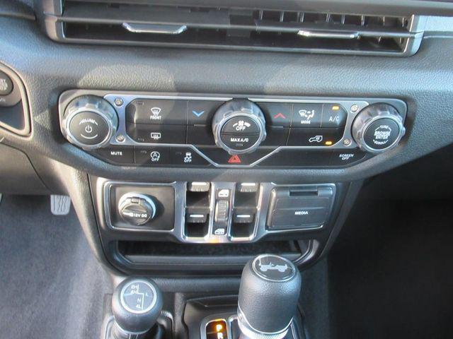 Photo of 2025 Anvil Clearcoat Jeep Wrangler