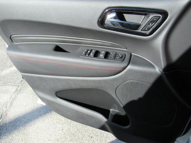 Photo of 2025 White Knuckle Clearcoat Dodge Durango