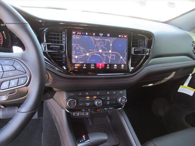 Photo of 2025 White Knuckle Clearcoat Dodge Durango