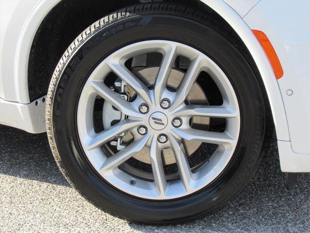Photo of 2025 White Knuckle Clearcoat Dodge Durango