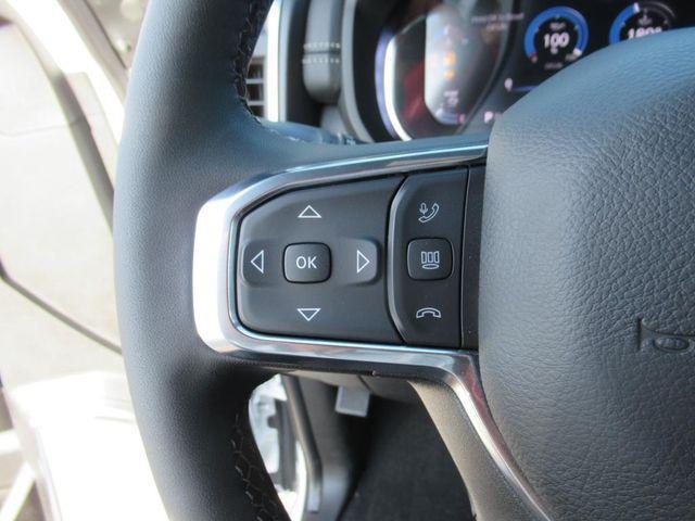 Photo of 2025 Bright White Clearcoat RAM 2500