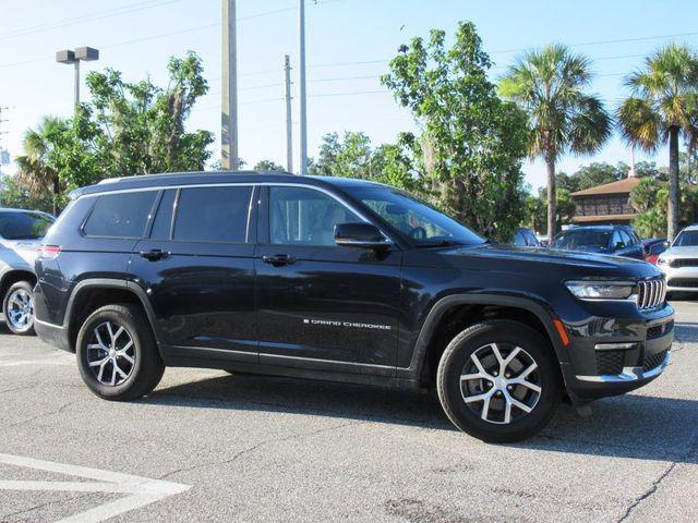 Photo of 2024 Midnight Sky Jeep Grand Cherokee L
