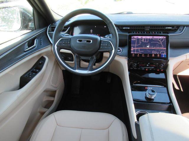 Photo of 2024 Midnight Sky Jeep Grand Cherokee L