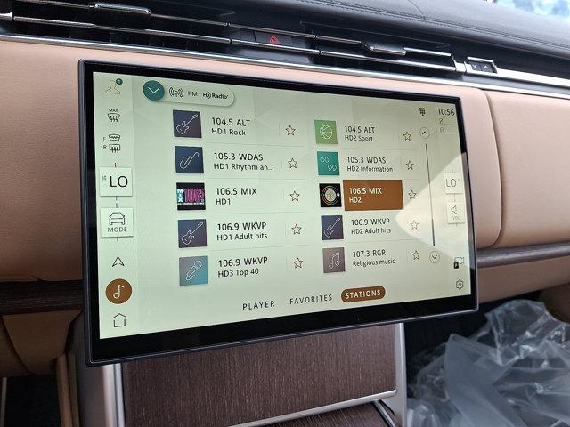 Photo of 2025 Fuji White - 1AA Land Rover Range Rover