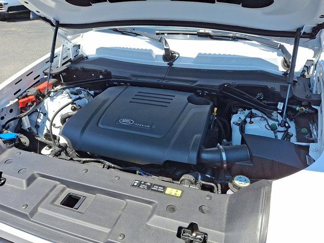 Photo of 2025 Fuji White - 1AA Land Rover Defender