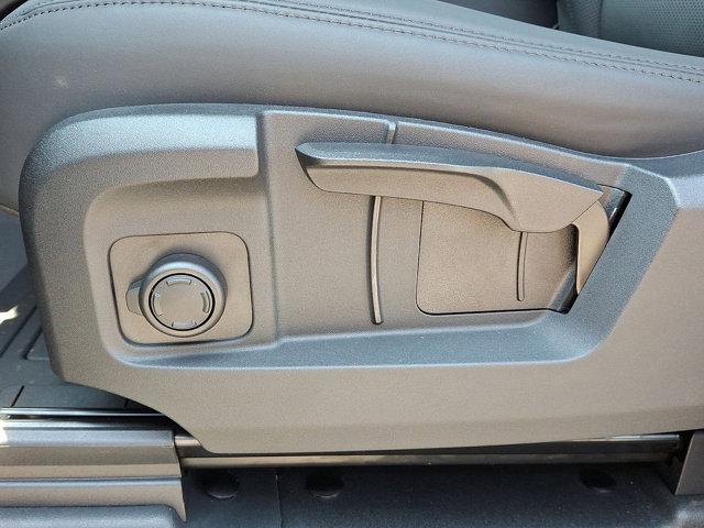 Photo of 2025 Fuji White - 1AA Land Rover Defender