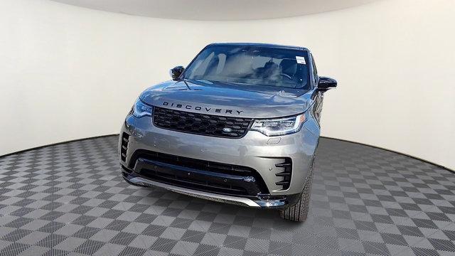 Photo of 2024 Lantau Bronze Metallic - 1DP Land Rover Discovery