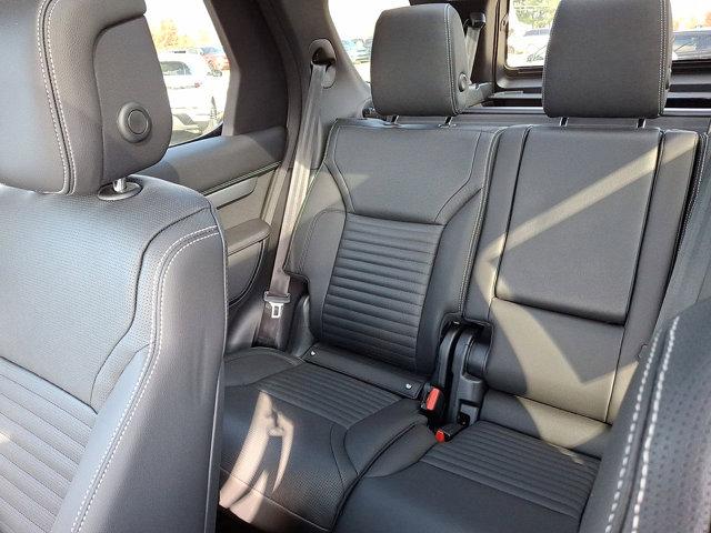 Photo of 2024 Lantau Bronze Metallic - 1DP Land Rover Discovery