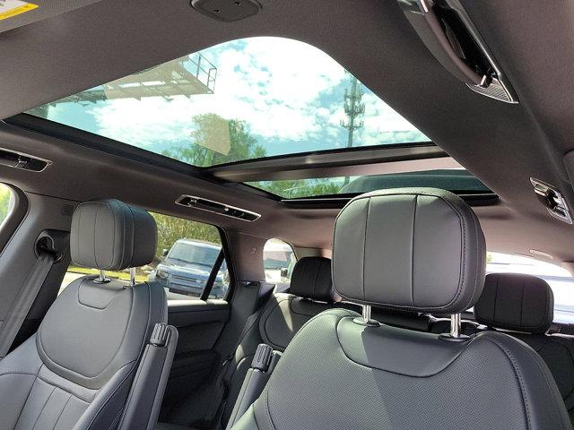 Photo of 2025 Firenze Red Metallic - 1AF Land Rover Range Rover Sport