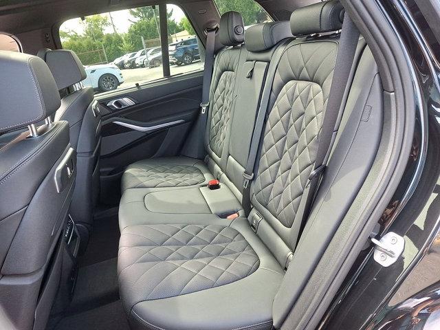 Photo of 2024 Black Sapphire Metallic BMW X5