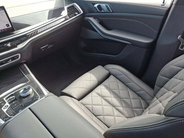 Photo of 2024 Black Sapphire Metallic BMW X5