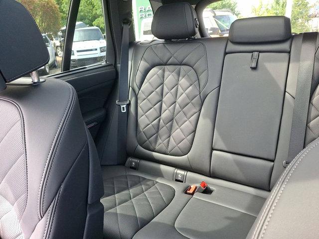 Photo of 2024 Black Sapphire Metallic BMW X5
