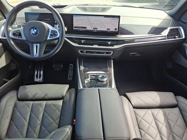 Photo of 2024 Black Sapphire Metallic BMW X5