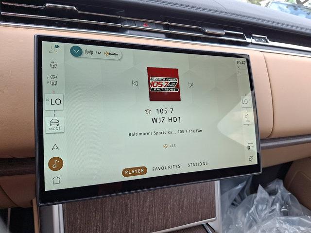 Photo of 2025 Carpathian Grey Premium Metallic - 1AU Land Rover Range Rover