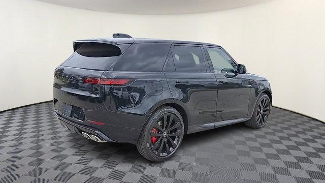 Photo of 2025 Santorini Black Metallic - 1AG Land Rover Range Rover Sport