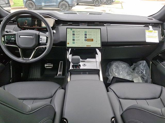 Photo of 2025 Santorini Black Metallic - 1AG Land Rover Range Rover Sport