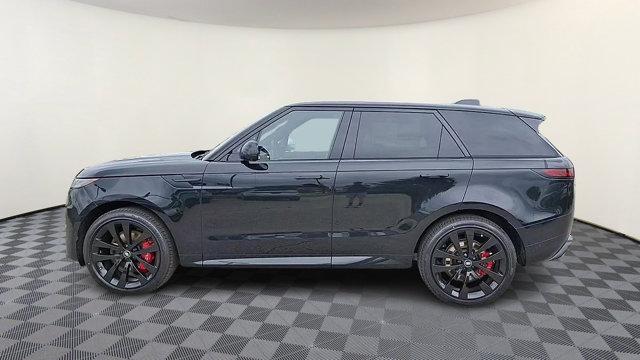Photo of 2025 Santorini Black Metallic - 1AG Land Rover Range Rover Sport