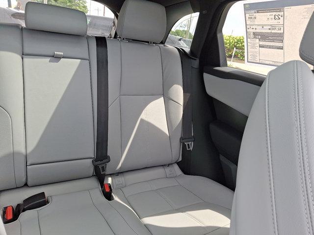 Photo of 2026 Varesine Blue Metallic - 1EH Land Rover Range Rover Velar