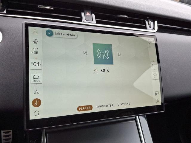 Photo of 2025 Fuji White - 1AA Land Rover Range Rover Evoque