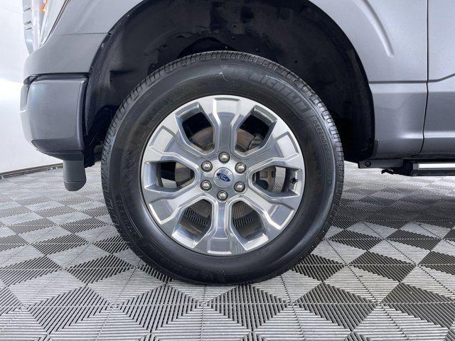 Photo of 2021 Carbonized Gray Metallic Ford F-150