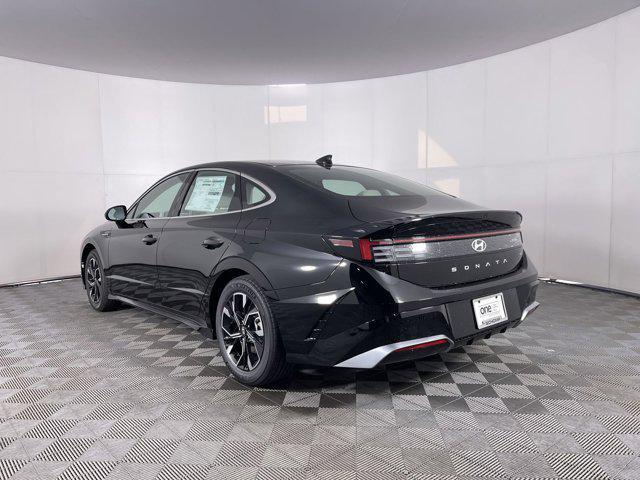 Photo of 2024 Onyx Black Hyundai SONATA