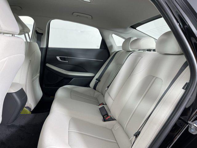 Photo of 2024 Onyx Black Hyundai SONATA