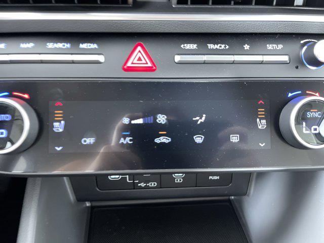 Photo of 2024 Onyx Black Hyundai SONATA