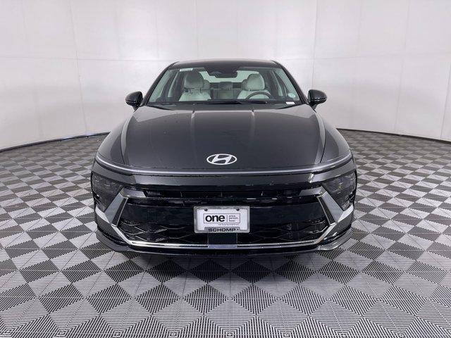 Photo of 2024 Onyx Black Hyundai SONATA