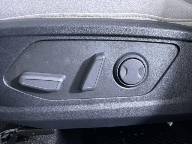 Photo of 2025 Serenity White Pearl Hyundai TUCSON